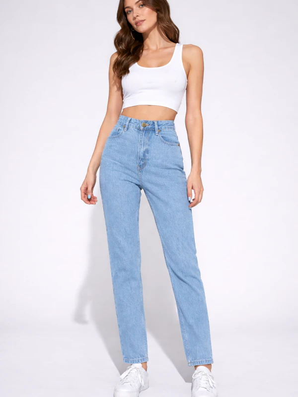 Jean sur-mesure coupe mom taille haute – Refined Motion | HOLDENIM