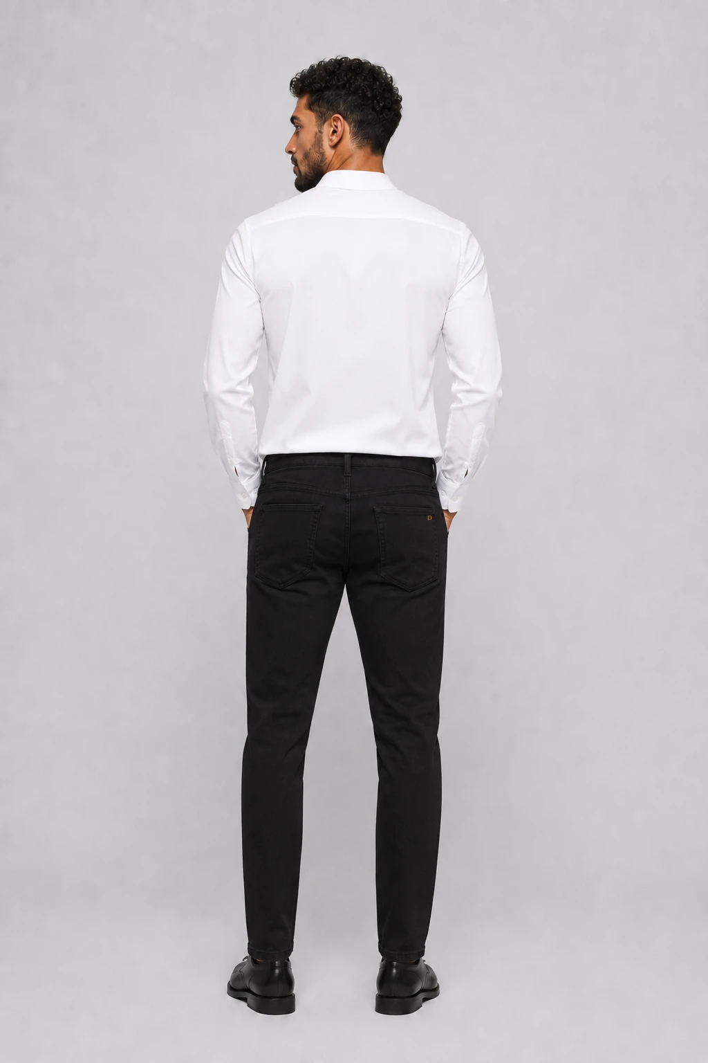 Jean sur-mesure slim homme taille basse – Black Precision | HOLDENIM - SC103 -Vue 2