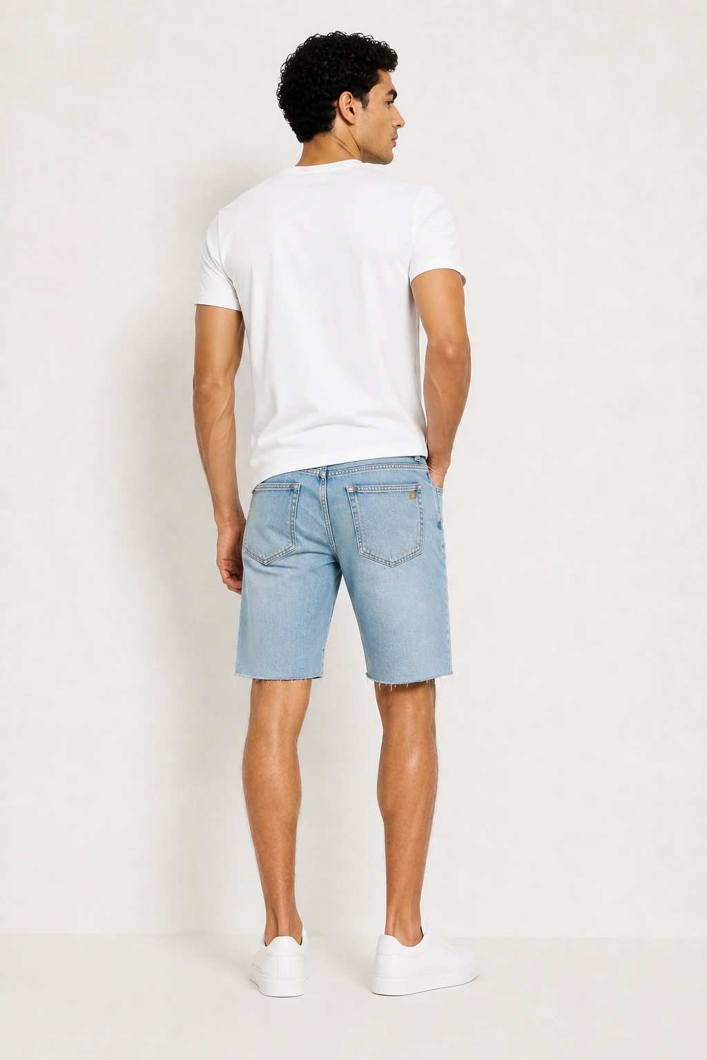 Short en jean sur-mesure homme taille basse – Free Motion | HOLDENIM - SR305 - Vue 2